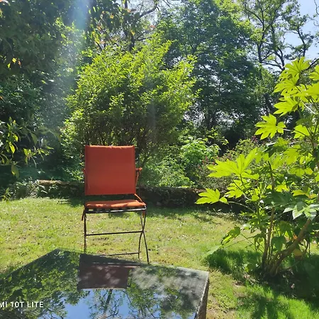 Couette-café Maison Des Bois 3*