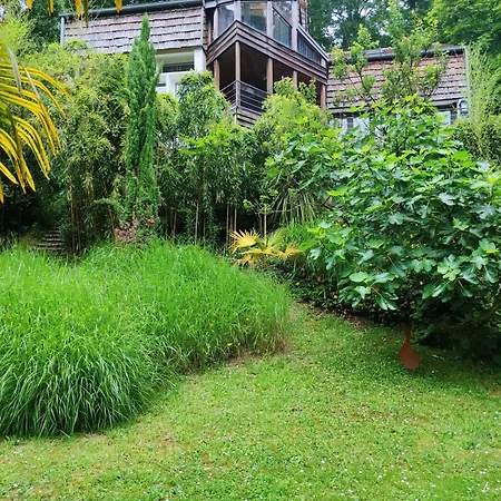 Couette-café Maison Des Bois 3*
