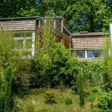 Maison Des Bois 3* Bievres